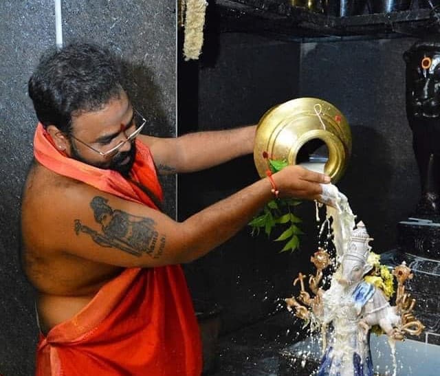 MILK ABHISHEKAM